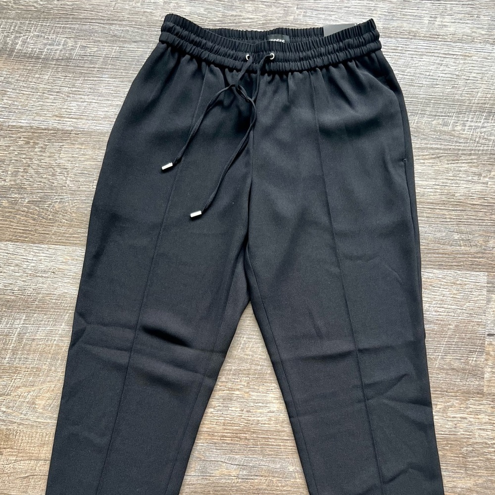 Express Mid Rise Jogger Pants XS. Worn once